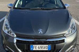 Peugeot 208 2016 - neopatentati
