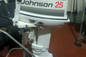 Motore fuoribordo Johnson 25