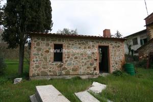 CL250 - Lucignano porzione casale al grezz