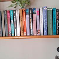 25 libri  di narrativa 