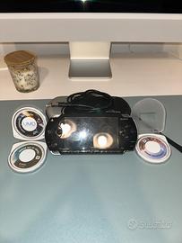 Sony PSP Black+3 giochi+custodia e caricatore