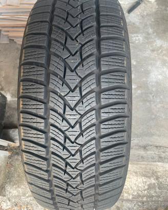 Gomme auto