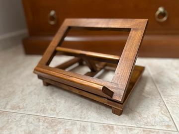 Leggio da chiesa in legno