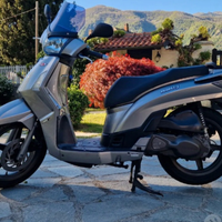 Kymco people s200i