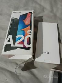 Samsung A20e