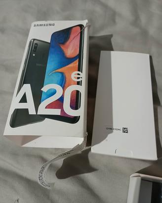 Samsung A20e