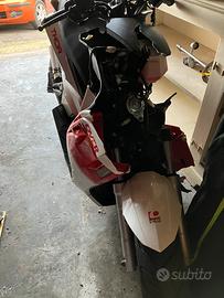 Scooter incidentato ricambi motore gomme batteria