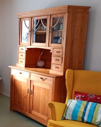 Splendida credenza in legno massello