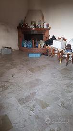 Immobile singolo su due piani