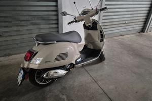 Piaggio Vespa gts 310 