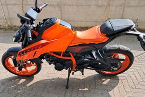 Ktm duke 390