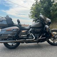 Harley Davidson Ultra Limited CVO 2021 FLHTKSE