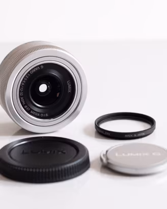 Panasonic Lumix G Vario 12-32mm f3.5-5.6