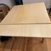 Tavolo quadrato in legno