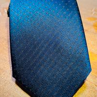 Cravatta in seta blu “ Dolce & Gabbana “