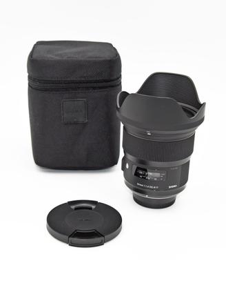 Obiettivo Sigma 24mm f/1.4 DG + accessori