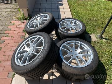 Cerchioni porsche e gomme