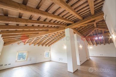 Attico/Mansarda Stra [Cod. rif 3282327VRG]