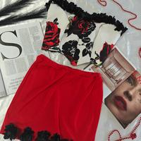 Completo due pezzi composto da top e gonna