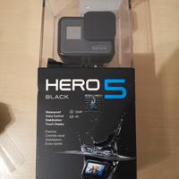 Gopro Hero 5 Black Edition con accessori