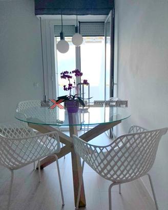 PORTO LEVANTE: Appartamenti a due passi dal mare