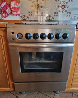 forno e cucina 4 fuochi
