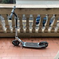 Monopattino per adulti