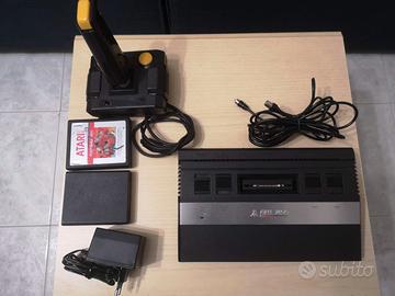 Console Atari 2600 + 2 Giochi + Joystick + cavi