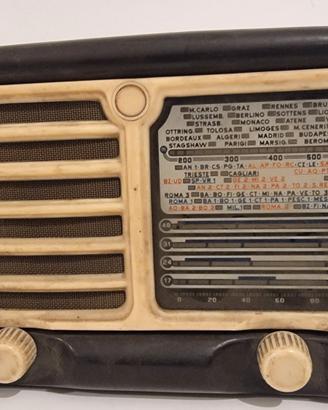 Rara radio a valvole Geloso anni 50
