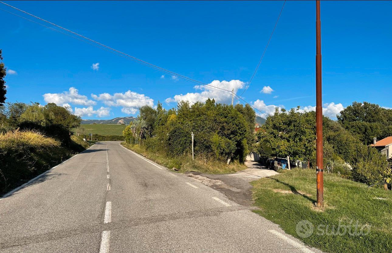 50% di terreno panoramico a Collatea - Vista 3