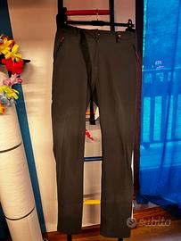 Pantaloni trekking