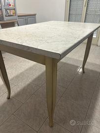 Tavolo da cucina + 6 sedie in legno