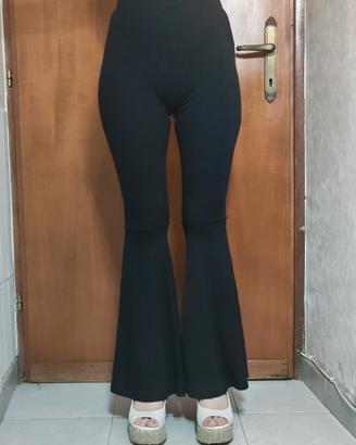 Pantaloni Subdued particolari 