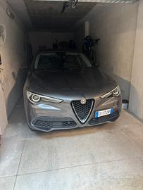 Alfa Romeo Stelvio Q4 190 cv Super