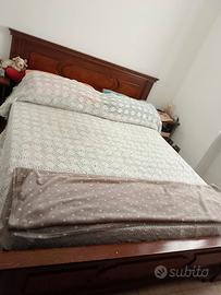 Camera da letto in noce