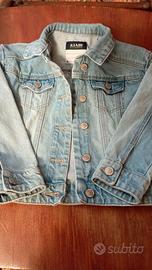 Giacca di jeans per bambina di 6 anni.