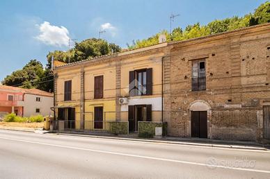 2 LOCALI A ORTONA