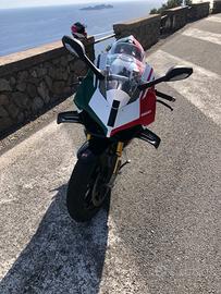 Ducati Panigale V4S - 2024 con garanzia