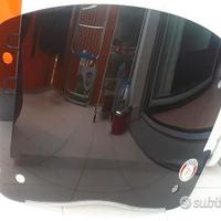 Parabrezza a cupolino