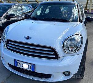 MINI COOPER COUNTRYMAN 2012