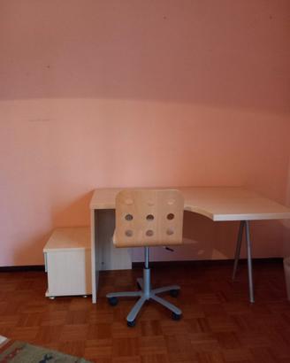 Scrivania Angolare + Cassettiera + Sedia + mensola