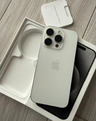 iPhone 15 pro 256 con scatola e accessori 88%