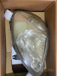 Faro anteriore toyota yaris 2004