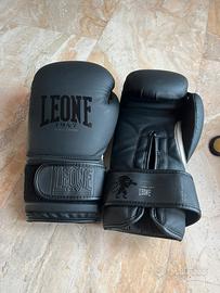 Guantoni da boxe Leone