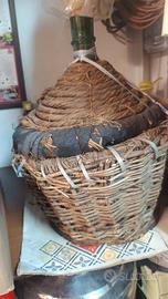  Damigiane vintage varie capacità.