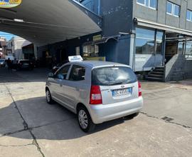 Kia Picanto 1.1 Benzina