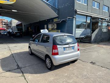 Kia Picanto 1.1 Benzina