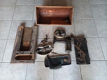 Macchina cucire tedesca vintage