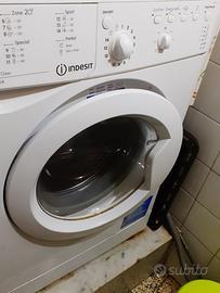 Lavatrice Indesit 