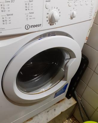 Lavatrice Indesit 